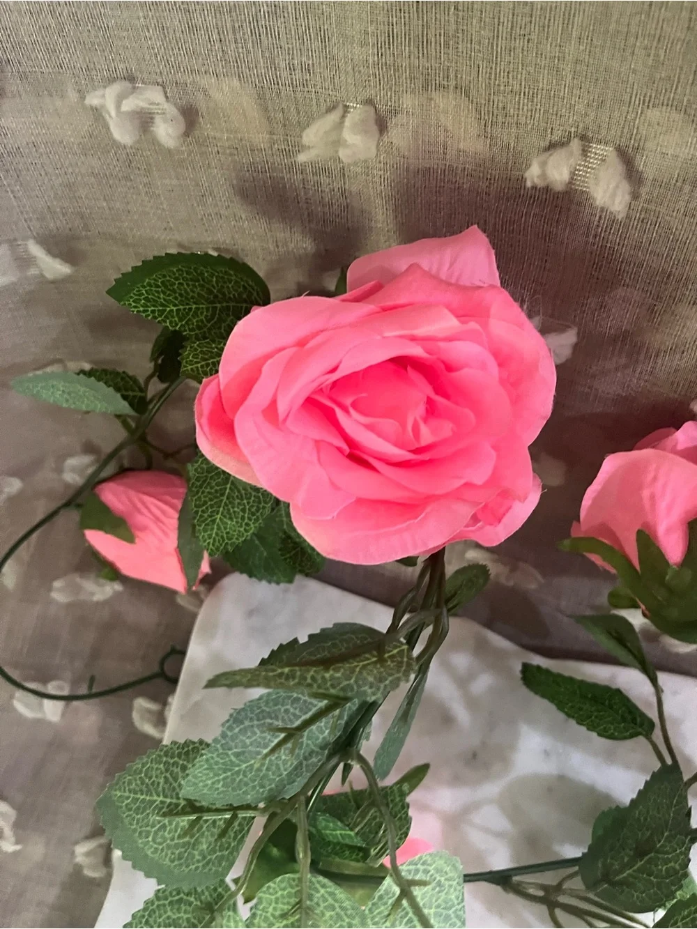 Vibrant Pink Artificial Rose Flowers Garland Vine